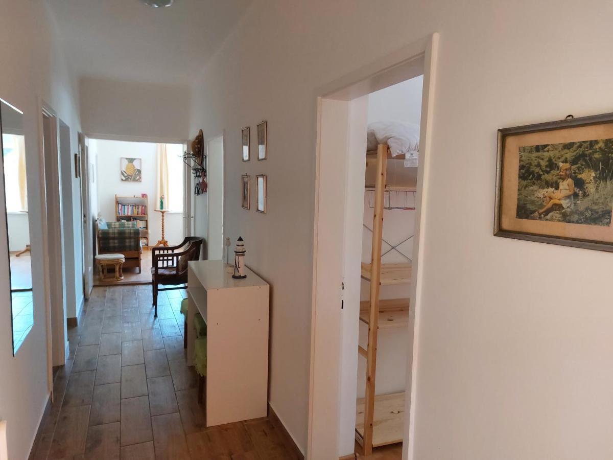 Hostel Zamardi Bagian luar foto